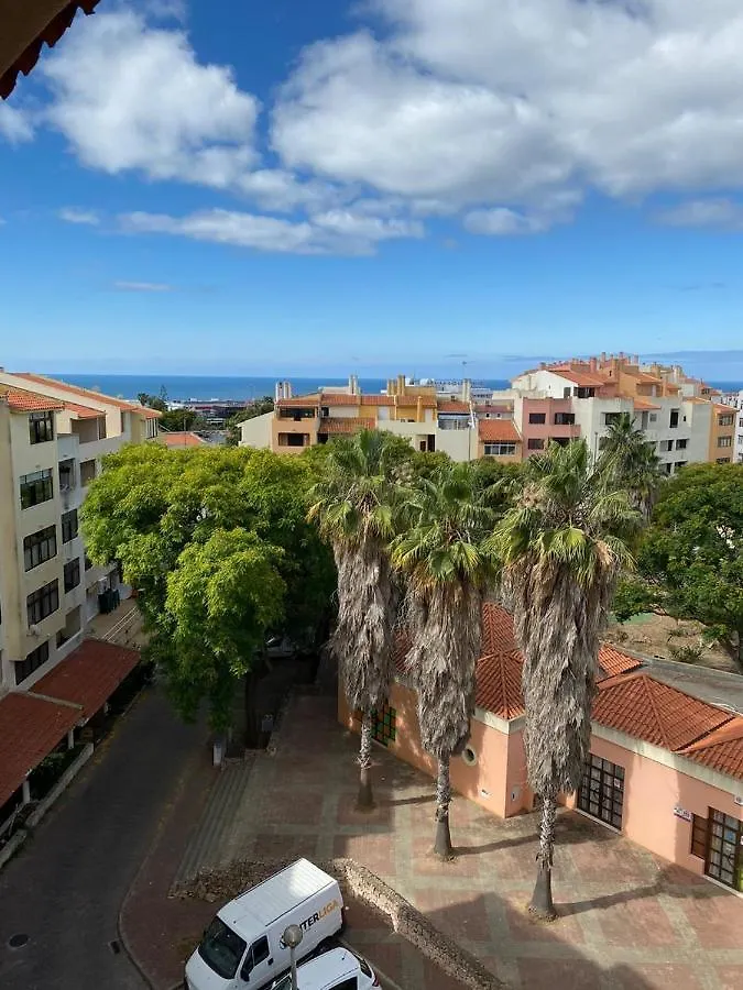 Sea View Penthouse 10 Min Walking Albufeira Old Town And Beach Pescadores פורטוגל