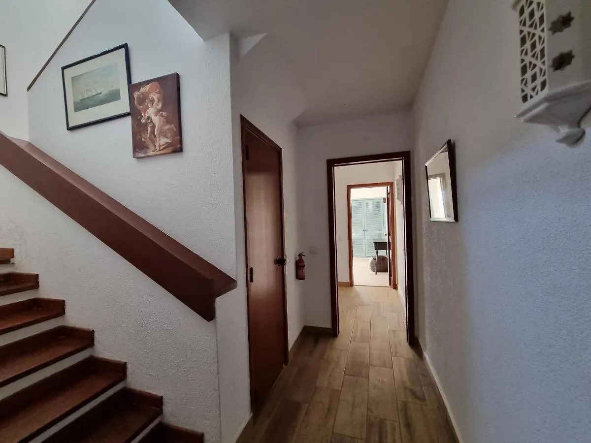 דירה Sea View Penthouse 10 Min Walking Albufeira Old Town And Beach Pescadores פורטוגל